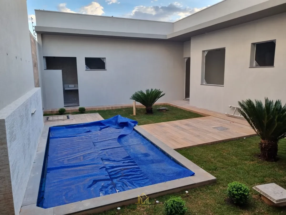 Imagem de Casa à venda no bairro Grand Ville em Uberlândia/MG