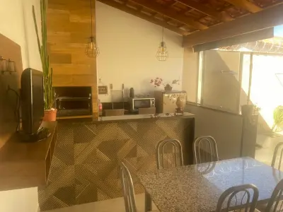 Imagem de Casa à venda no bairro Jardim Holanda em Uberlândia/MG