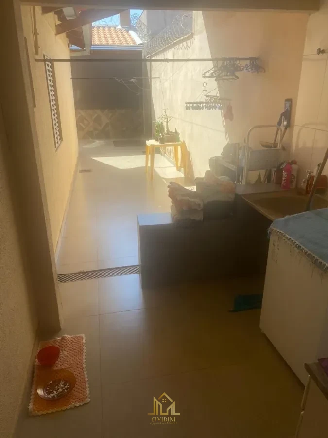 Imagem de Casa à venda no bairro Jardim Holanda em Uberlândia/MG