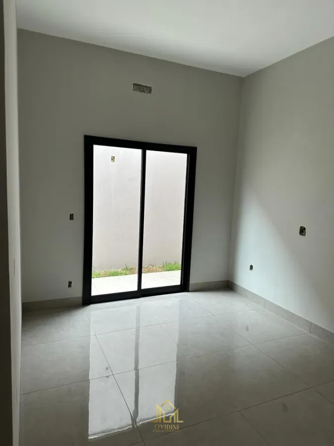 Imagem de Casa à venda no bairro Grand Ville em Uberlândia/MG