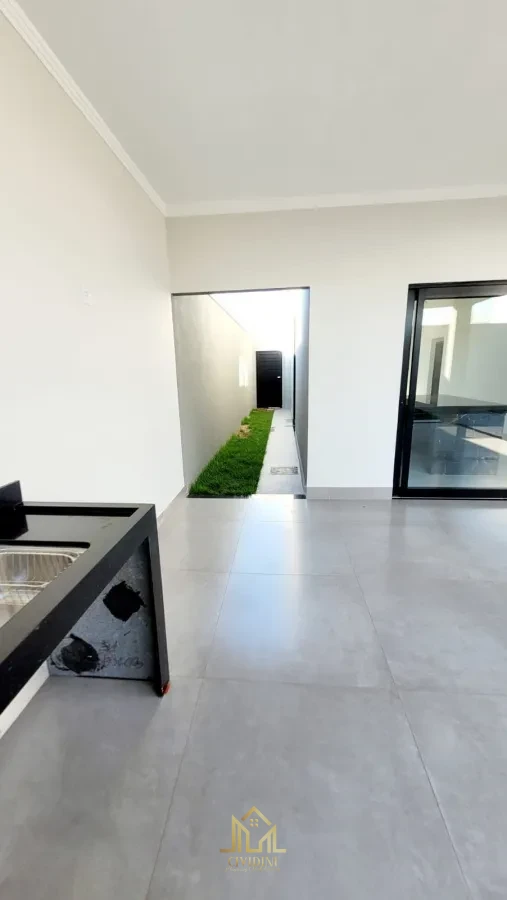 Imagem de Casa à venda no bairro Grand Ville em Uberlândia/MG