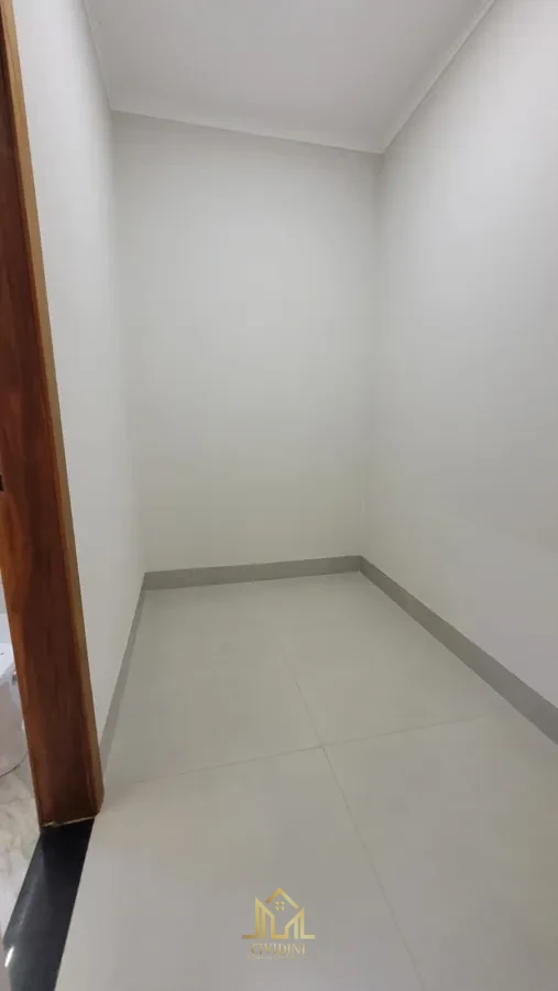 Imagem de Casa à venda no bairro Grand Ville em Uberlândia/MG