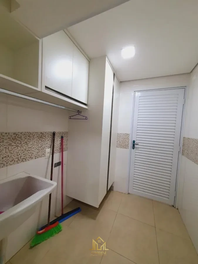 Imagem de Apartamento à venda no bairro Martins em Uberlândia/MG