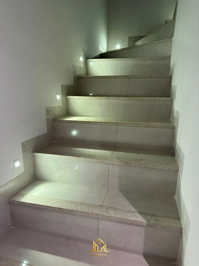 Imagem de Sobrado em fase final de construcao.