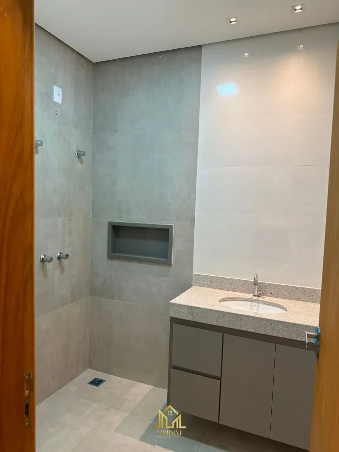 Imagem de Sobrado em fase final de construcao.