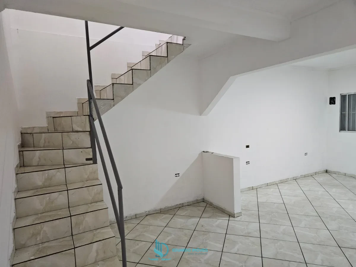 Imagem de Casa com 3 Dormitorios e Galpao Comercial