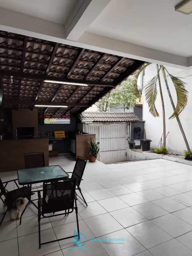 Imagem de VENDO Sobrado com Piscina em Aruja