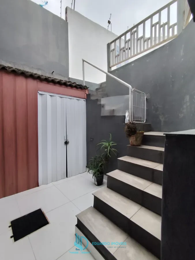 Imagem de VENDO Sobrado com Piscina em Aruja