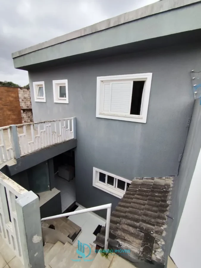Imagem de VENDO Sobrado com Piscina em Aruja