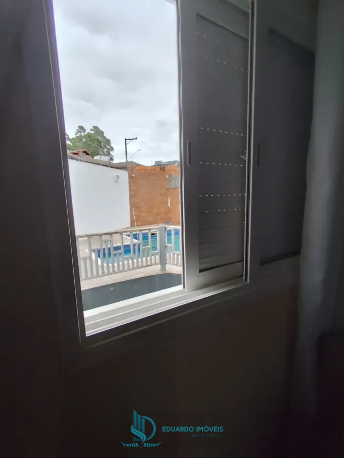 Imagem de VENDO Sobrado com Piscina em Aruja