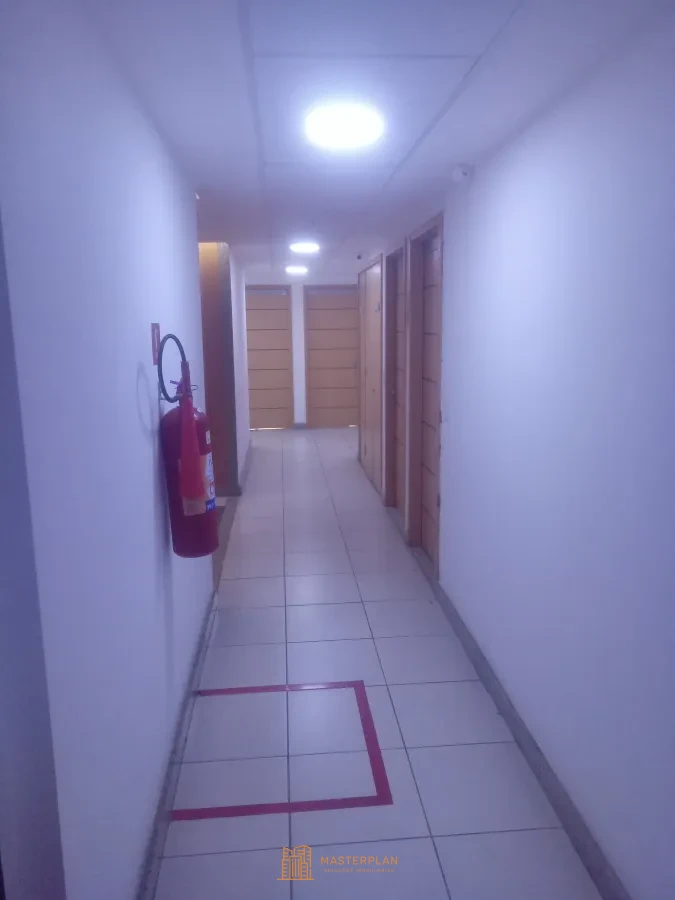 Imagem de 3 SALAS COMERCIAIS À VENDA - ÓTIMA LOCALIZAÇÃO