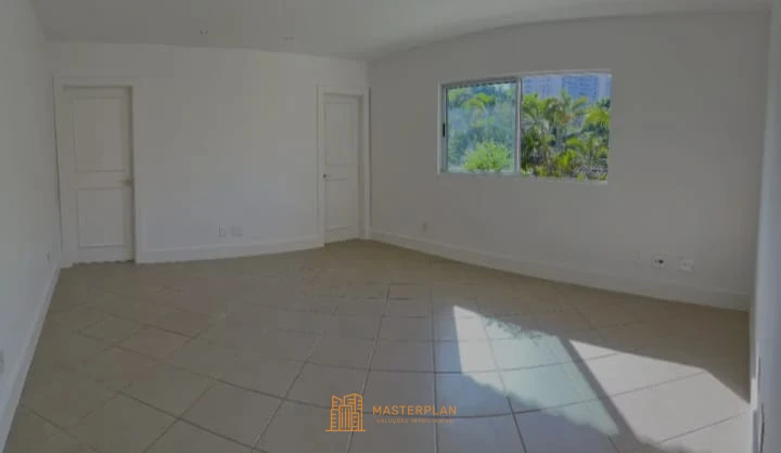 Imagem de Casa Alto Padrão à Venda – Próxima ao Vogue Square | Condomínio Fechado