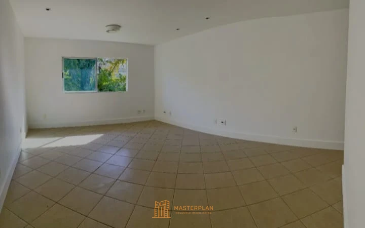 Imagem de Casa Alto Padrão à Venda – Próxima ao Vogue Square | Condomínio Fechado