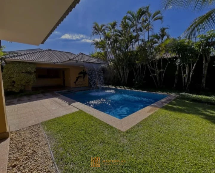 Imagem de Casa Alto Padrão à Venda – Próxima ao Vogue Square | Condomínio Fechado