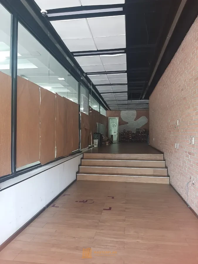 Imagem de Loja Comercial na Galeria 346 – Frente para Rua | Pronta para Uso