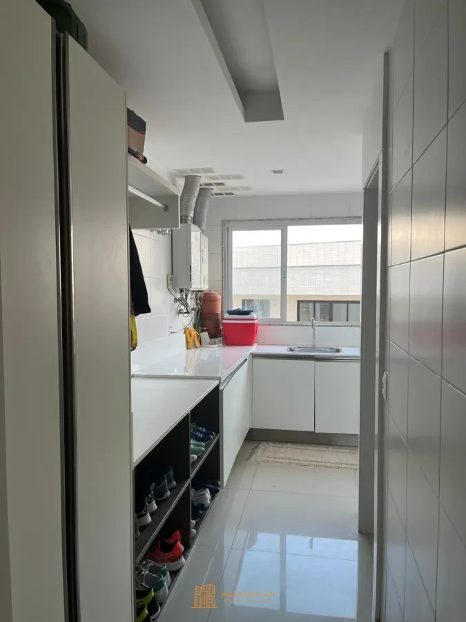 Imagem de Vendo Apartamento de Alto Padrão – Ipanema | 255 m² | 3 Quartos + Jardim de Inverno