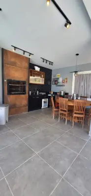 Imagem de Casa Ampla e Reformada com 5 Suítes | Condomínio Jardim Itaúna – Vargem Grande