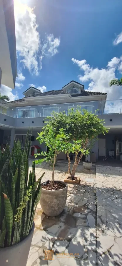 Imagem de Casa Ampla e Reformada com 5 Suítes | Condomínio Jardim Itaúna – Vargem Grande