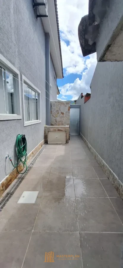 Imagem de Casa Ampla e Reformada com 5 Suítes | Condomínio Jardim Itaúna – Vargem Grande