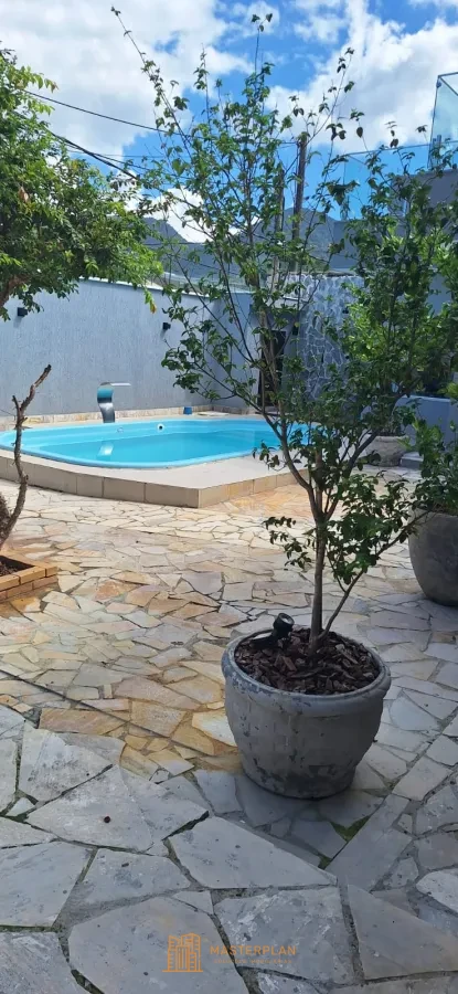 Imagem de Casa Ampla e Reformada com 5 Suítes | Condomínio Jardim Itaúna – Vargem Grande