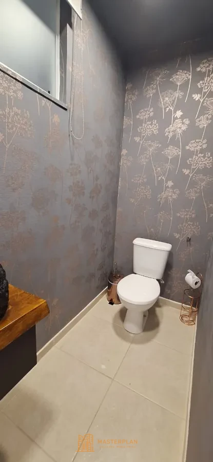 Imagem de Casa Ampla e Reformada com 5 Suítes | Condomínio Jardim Itaúna – Vargem Grande