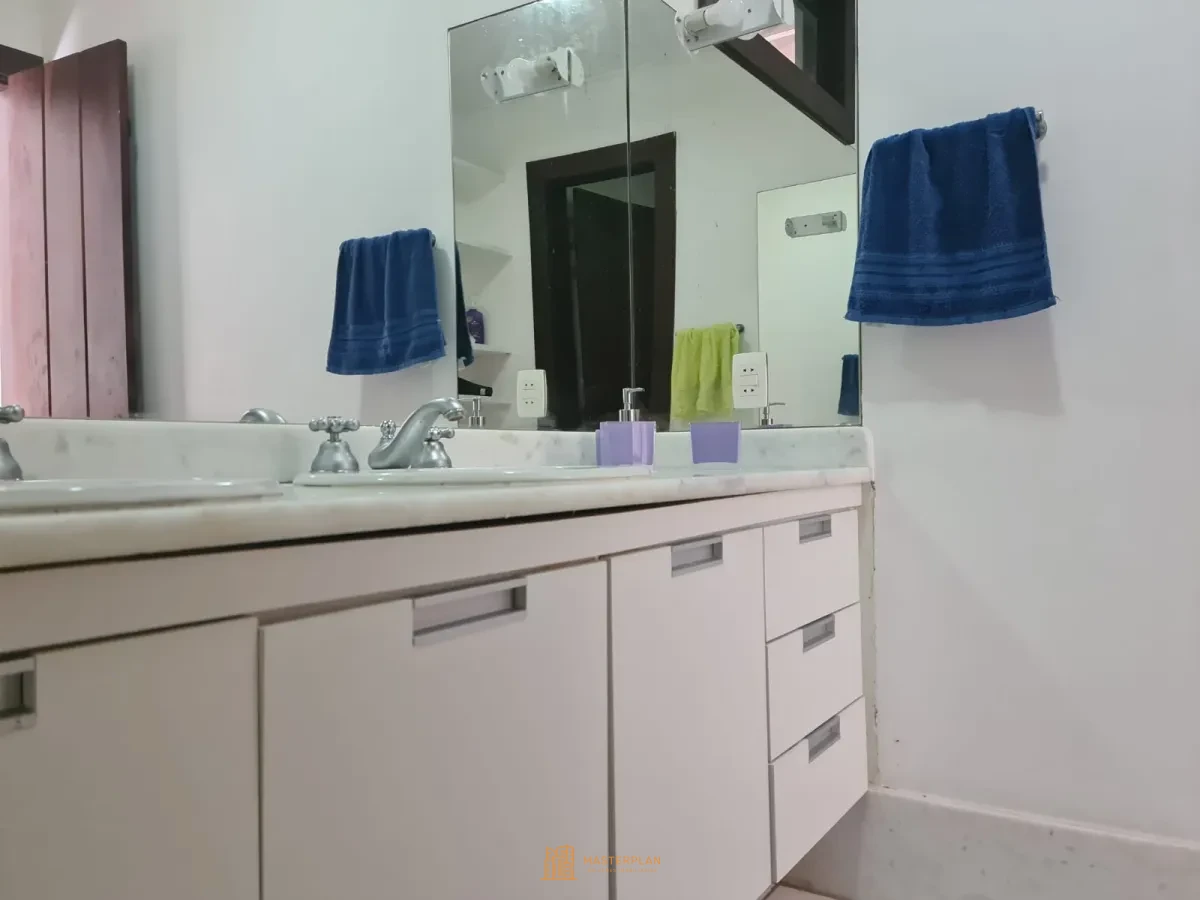 Imagem de Casa de Alto Padrão em Barra da Tijuca - RJ (Portinho do Massarú)