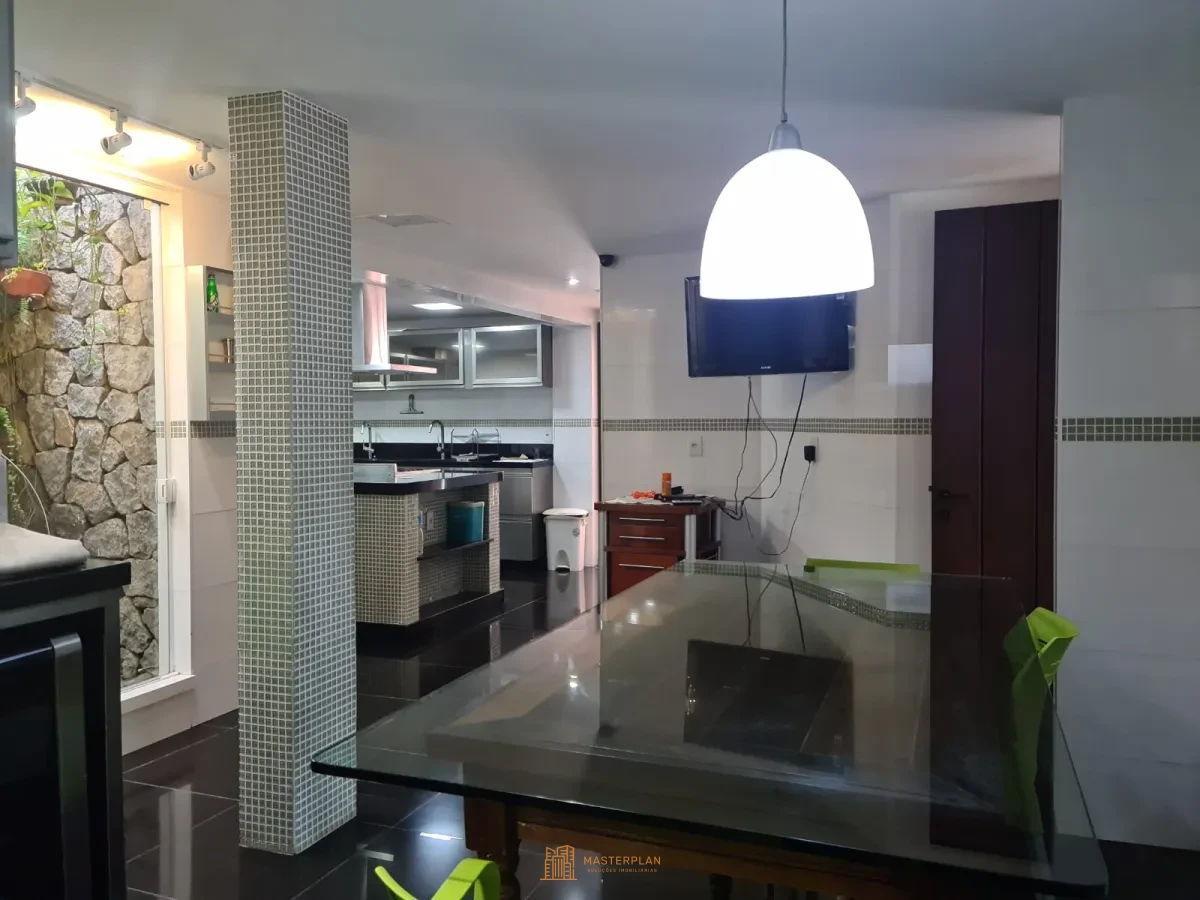 Imagem de Casa de Alto Padrão em Barra da Tijuca - RJ (Portinho do Massarú)