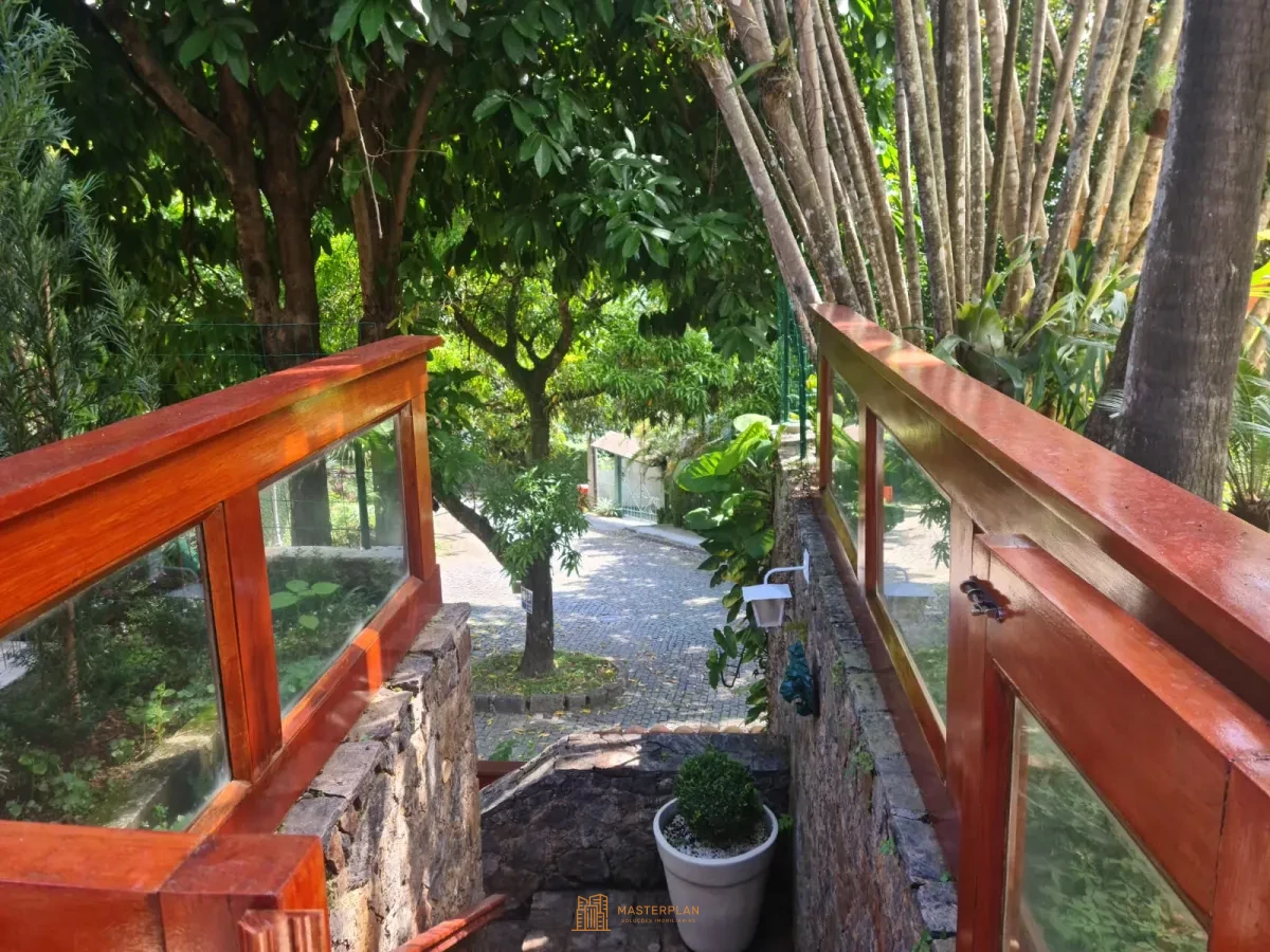 Imagem de Casa de Alto Padrão em Barra da Tijuca - RJ (Portinho do Massarú)