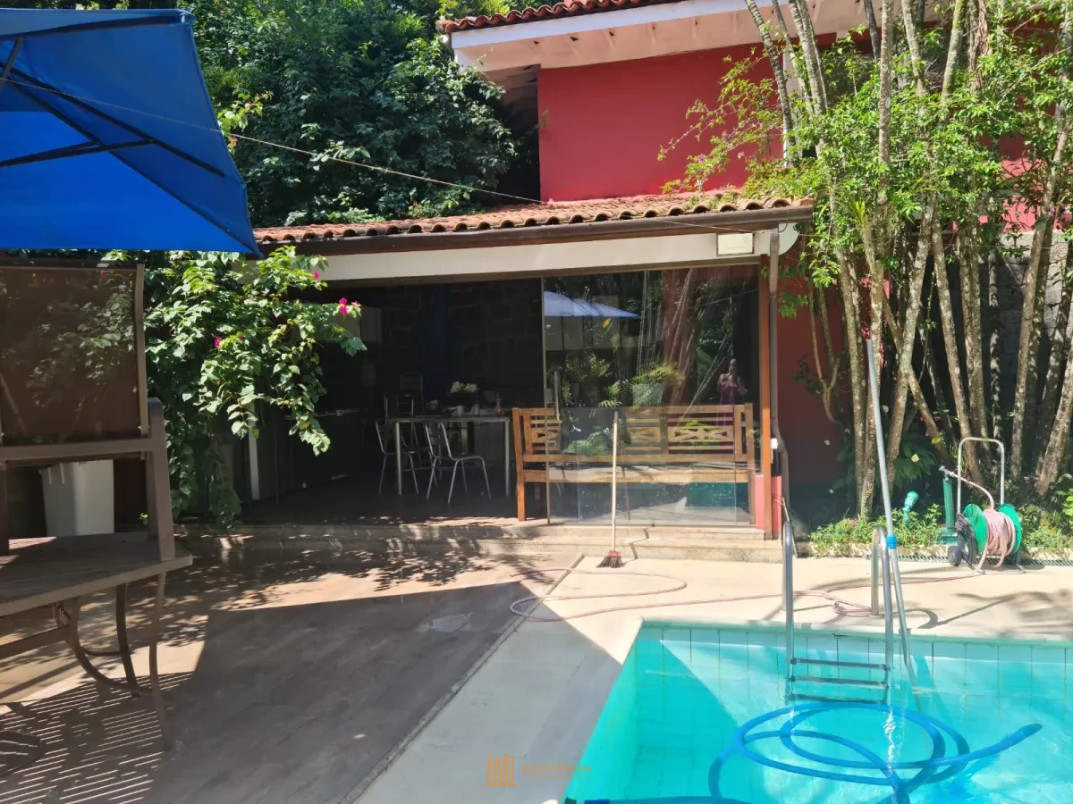 Imagem de Casa de Alto Padrão em Barra da Tijuca - RJ (Portinho do Massarú)