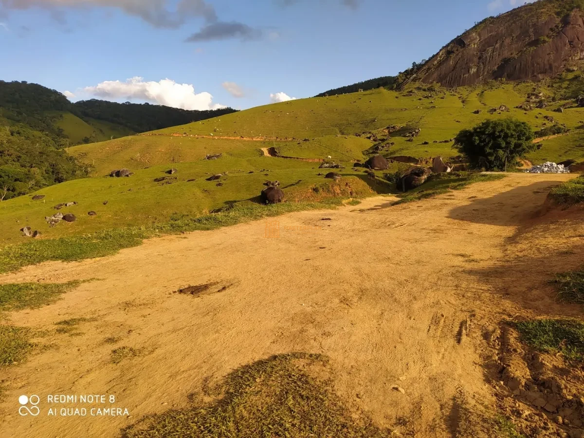 Imagem de 🌳 Fazenda com Pedreira, Eucalipto, Cachoeira e Hotel – Disponível para Venda