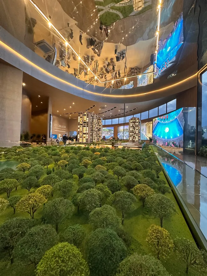 Imagem externa de Endless Península