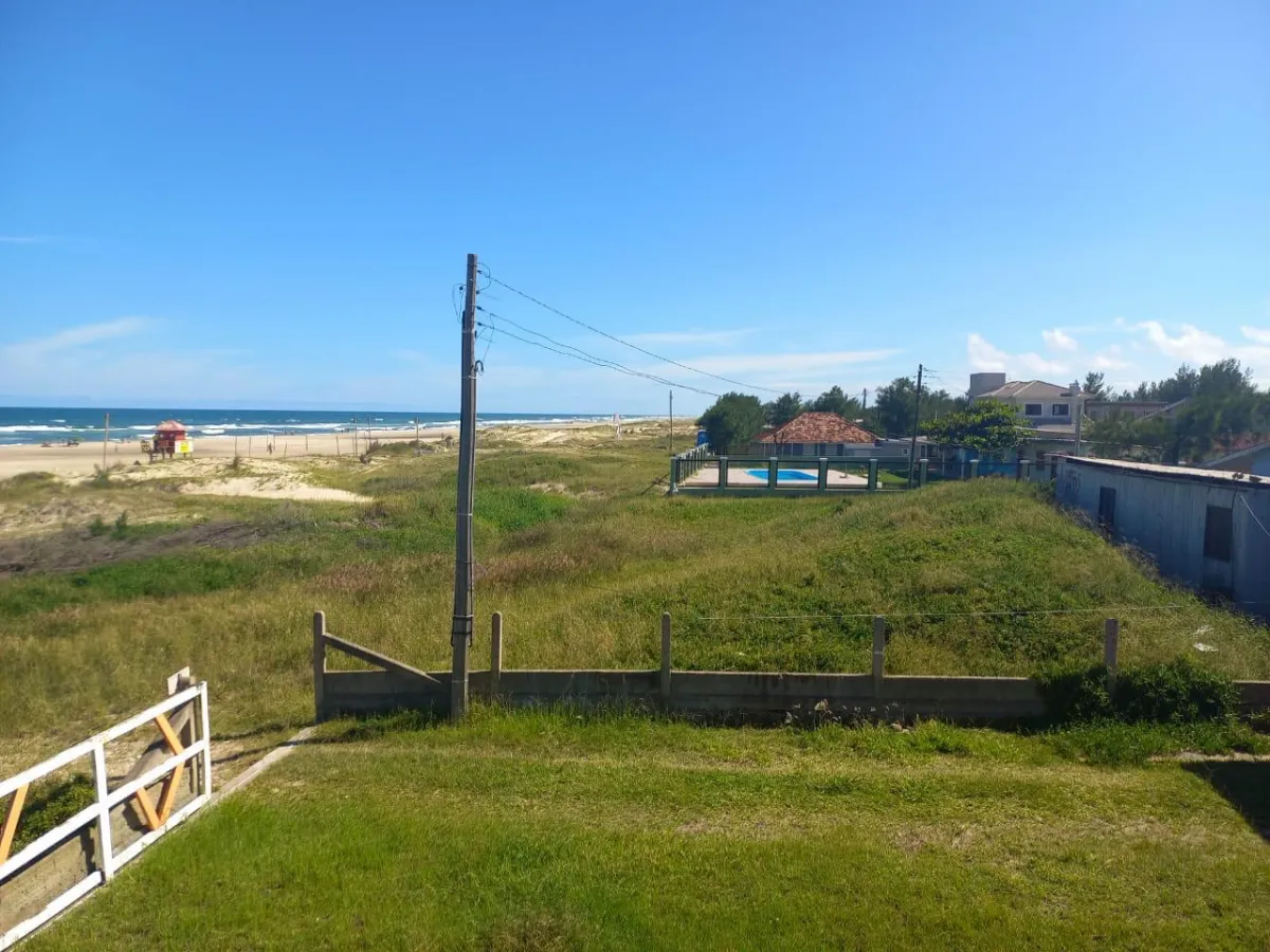 Imagem de Sobrado na beira mar