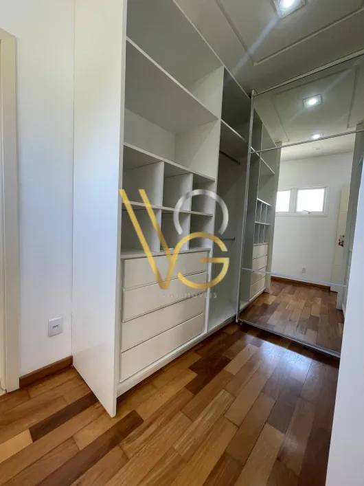 Imagem de Casa de Condomínio com 3 Quartos e 7 banheiros para Alugar, 980 m² por R$ 16.000/Mês
