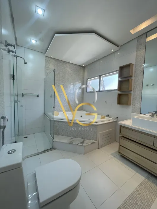Imagem de Casa de Condomínio com 3 Quartos e 7 banheiros para Alugar, 980 m² por R$ 16.000/Mês