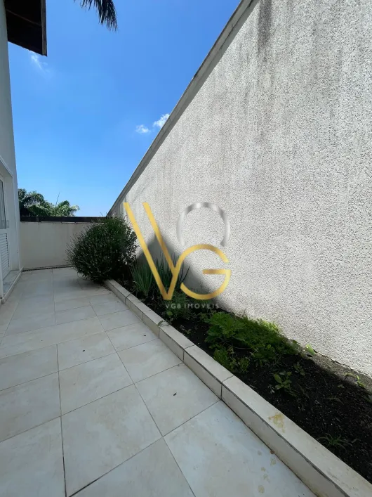 Imagem de Casa de Condomínio com 3 Quartos e 7 banheiros para Alugar, 980 m² por R$ 16.000/Mês