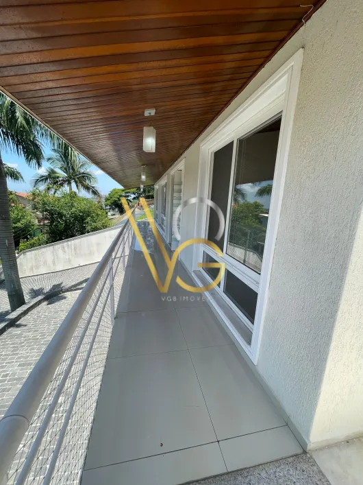 Imagem de Casa de Condomínio com 3 Quartos e 7 banheiros para Alugar, 980 m² por R$ 16.000/Mês