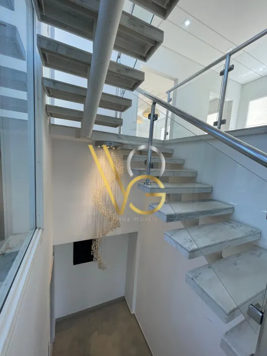 Imagem de Casa de Condomínio com 3 Quartos e 7 banheiros para Alugar, 980 m² por R$ 16.000/Mês