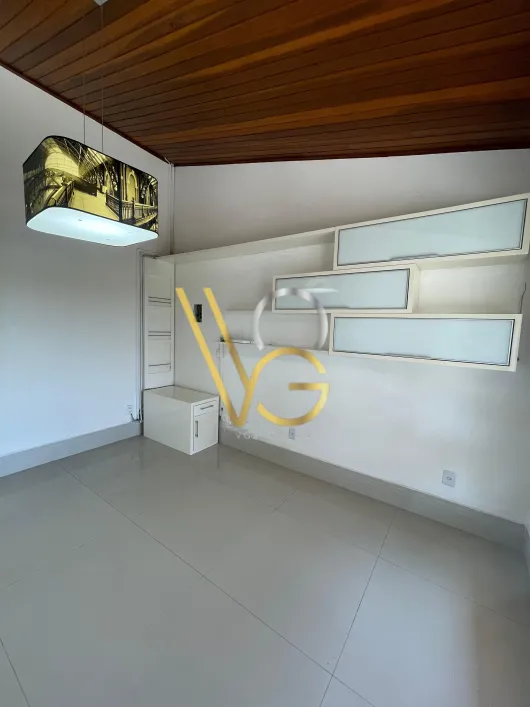 Imagem de Casa de Condomínio com 3 Quartos e 7 banheiros para Alugar, 980 m² por R$ 16.000/Mês