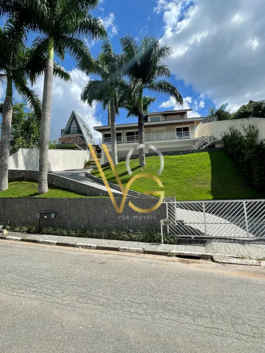 Imagem de Casa de Condomínio com 3 Quartos e 7 banheiros para Alugar, 980 m² por R$ 16.000/Mês