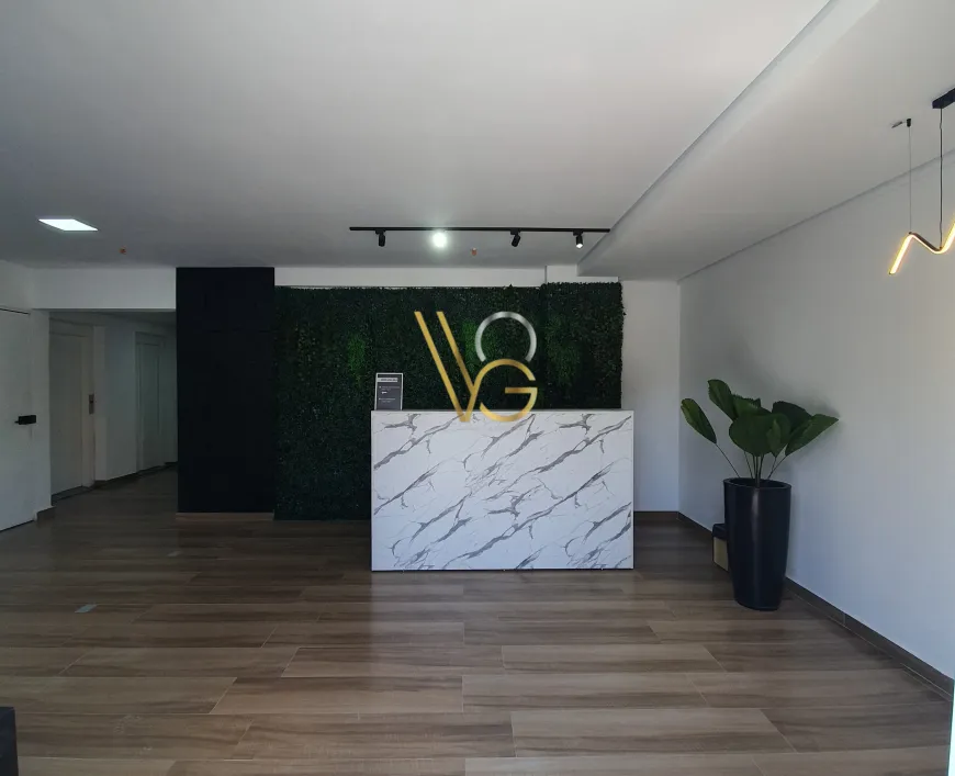 Imagem de Laje comercial para aluguel ou venda possui 258m² com 8 quartos