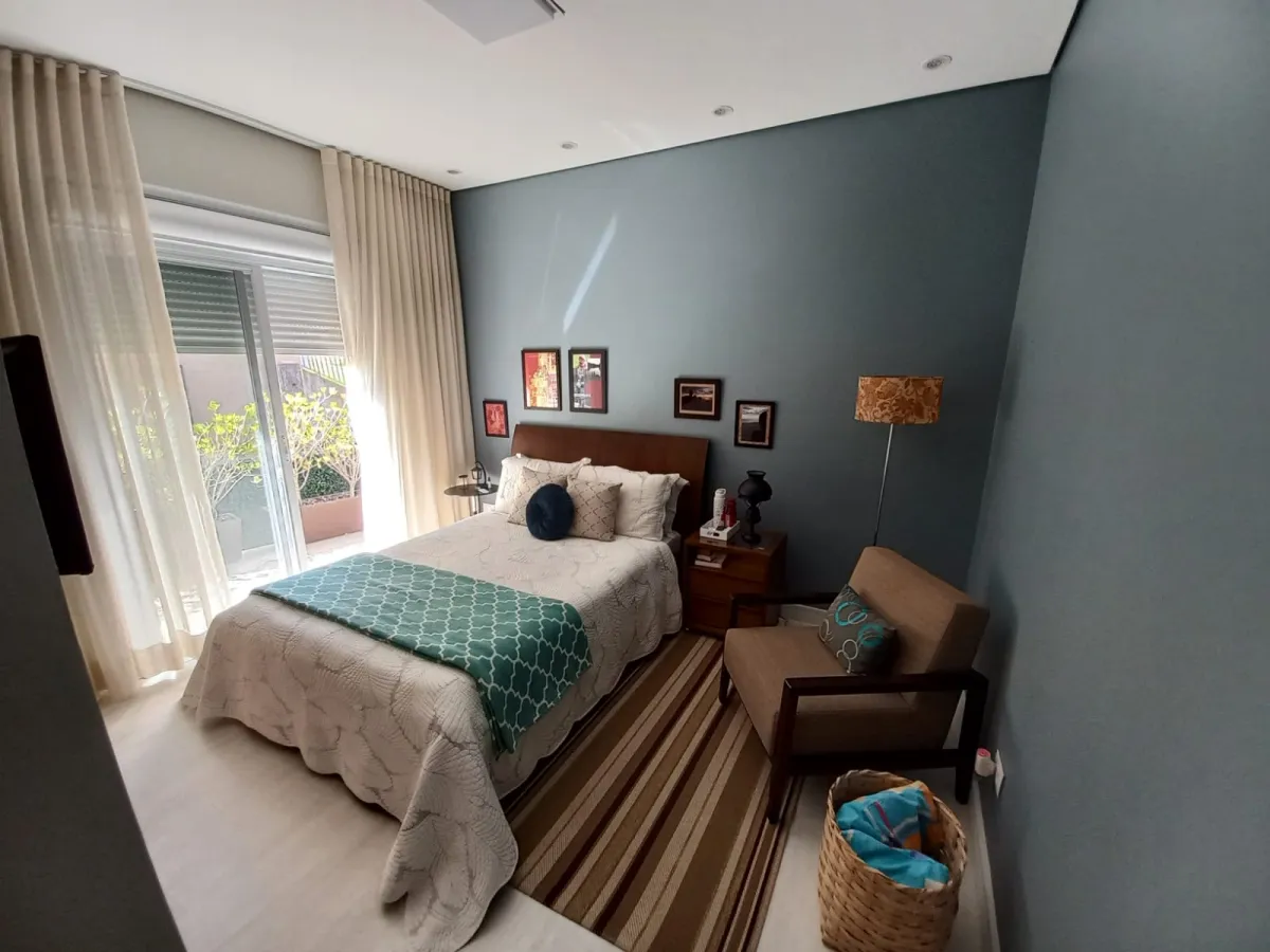 Imagem de Casa Mobiliada em Condomínio Fechado em Atibaia – 213m², 3 Suítes, Varanda e Churrasqueira!
