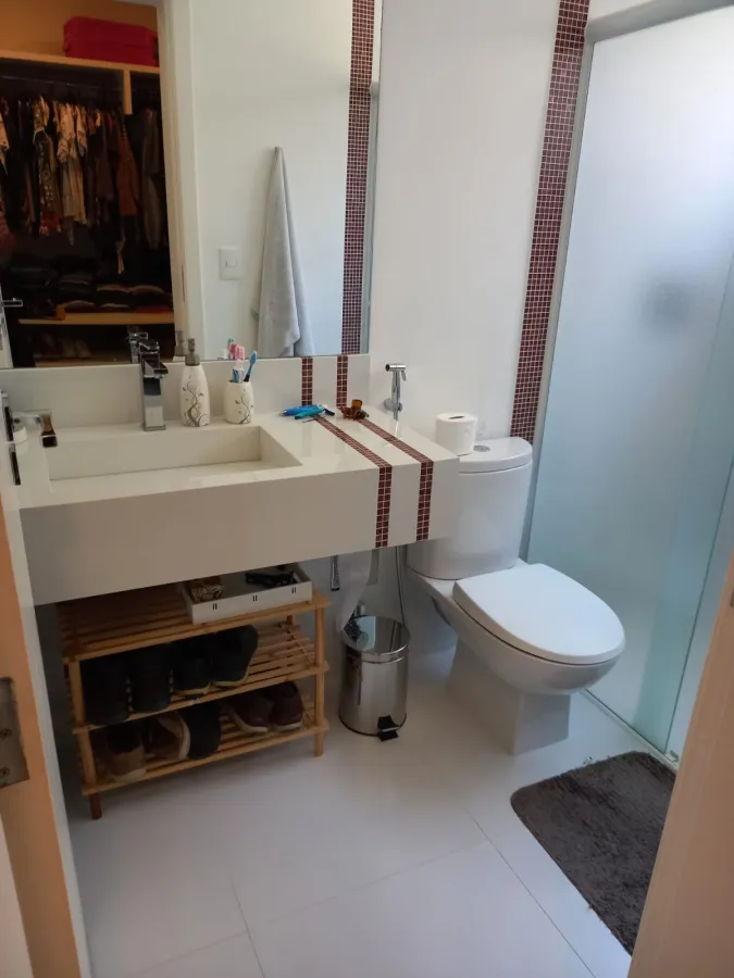 Imagem de Casa Mobiliada em Condomínio Fechado em Atibaia – 213m², 3 Suítes, Varanda e Churrasqueira!