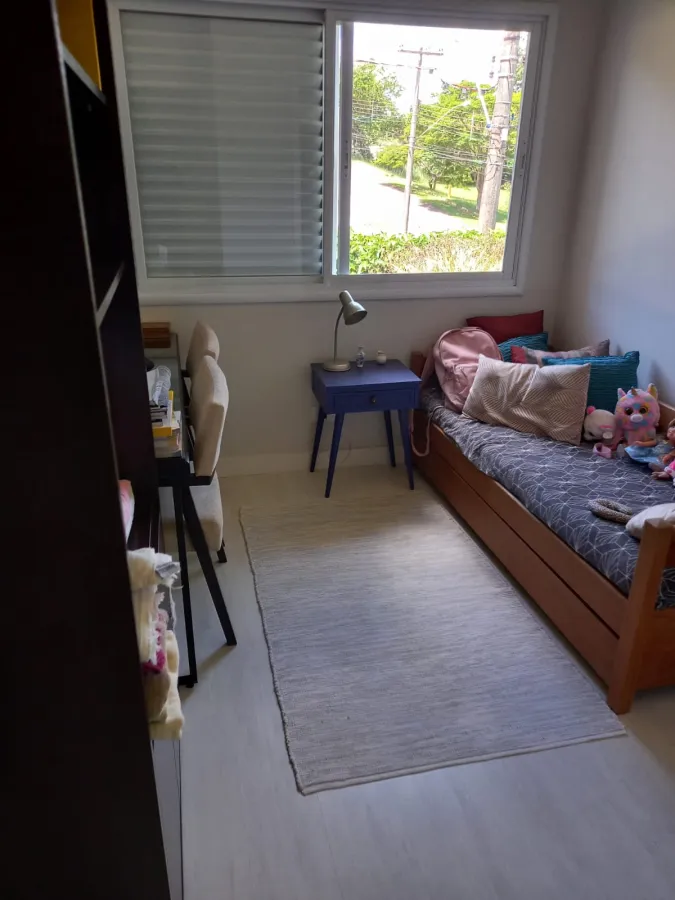 Imagem de Casa Mobiliada em Condomínio Fechado em Atibaia – 213m², 3 Suítes, Varanda e Churrasqueira!