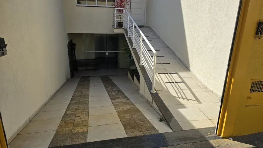Imagem de Casa com 3 Quartos e 5 banheiros à Venda em Cidade Mae Do Ceu