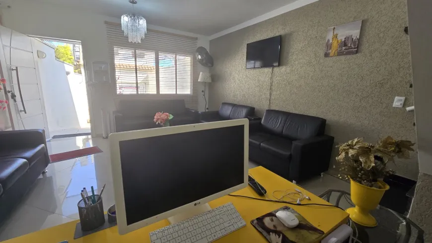 Imagem de Casa com 3 Quartos e 5 banheiros à Venda em Cidade Mae Do Ceu