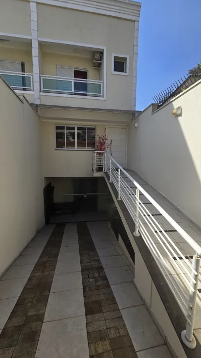 Imagem de Casa com 3 Quartos e 5 banheiros à Venda em Cidade Mae Do Ceu
