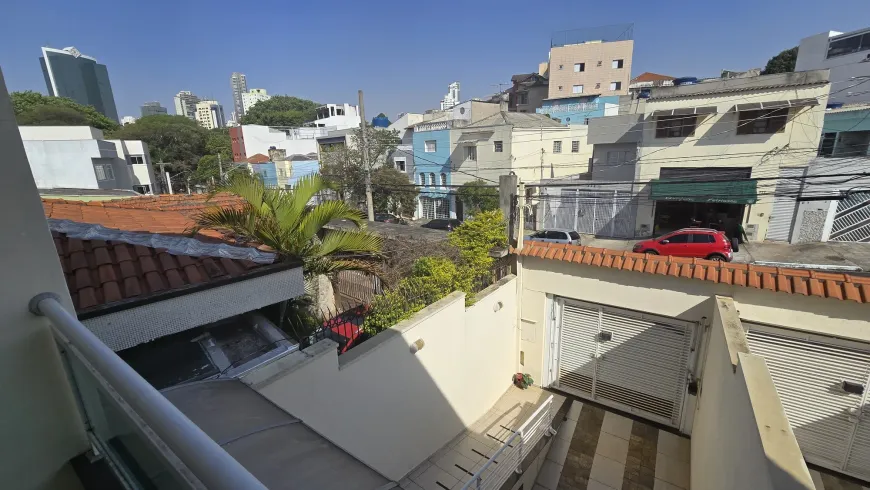 Imagem de Casa com 3 Quartos e 5 banheiros à Venda em Cidade Mae Do Ceu