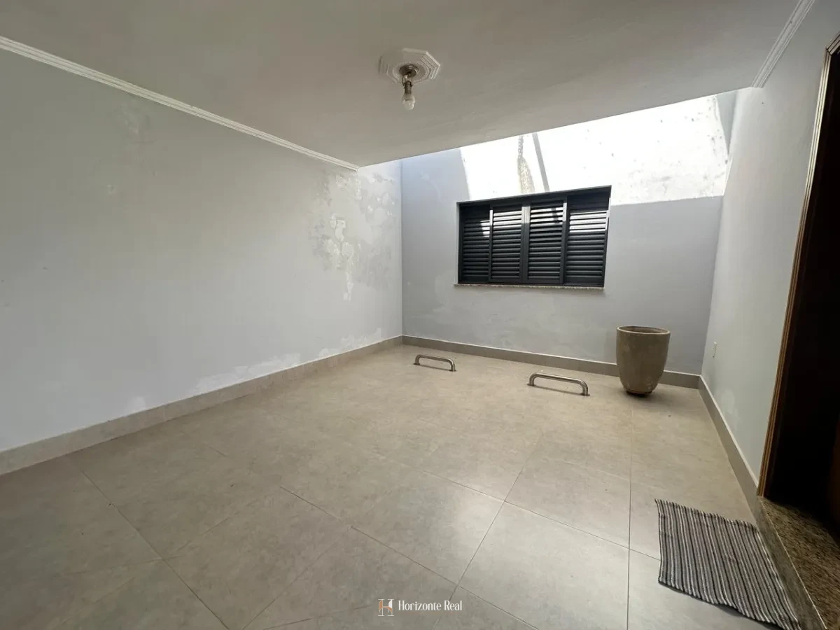 Imagem de CASA A VENDA NO CENTRO