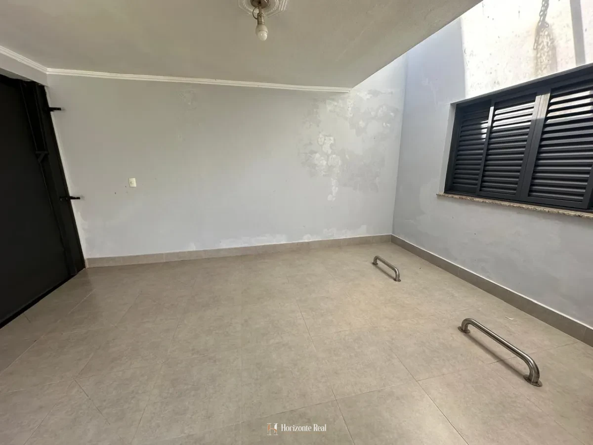 Imagem de CASA A VENDA NO CENTRO