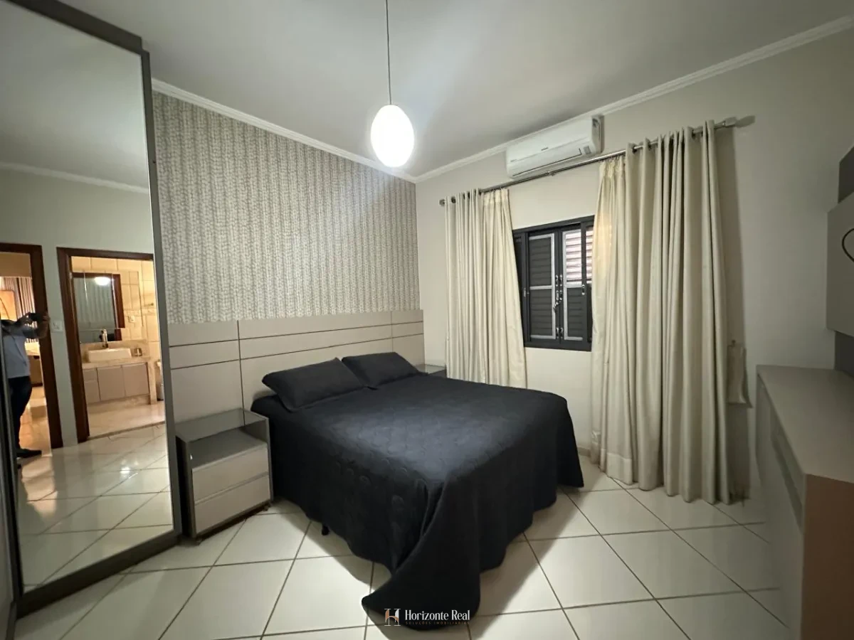 Imagem de CASA A VENDA NO CENTRO